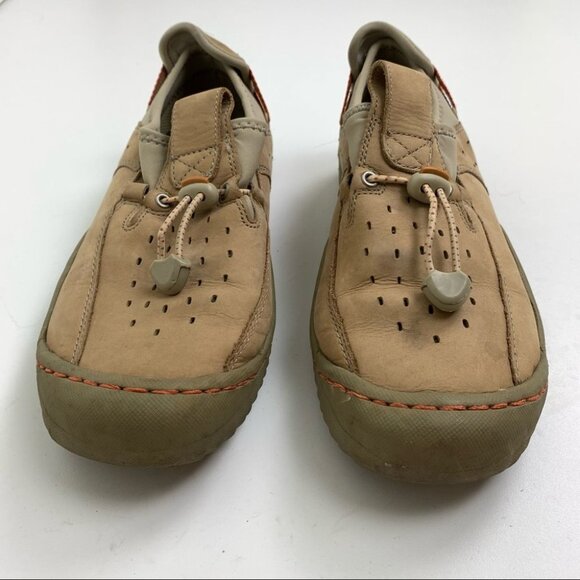 WIND River Beige Leather Slip Shoe Size 8 - Picture 2 of 9